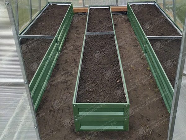 3-gryadki-zelenie-40-1.jpg Грядки в теплицу «Усиленные» с полимерным покрытием (высота 40 см) — изображение 1